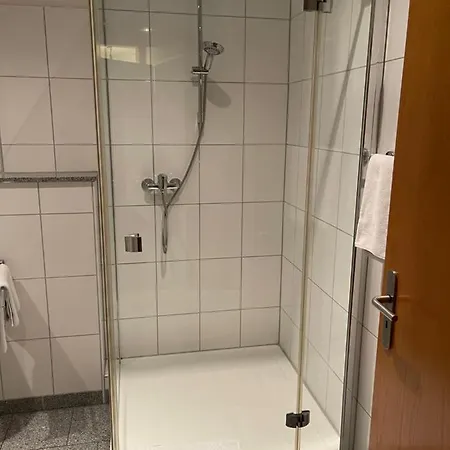 Zimmervermietung ,messe- Und Monteurzimmer In *